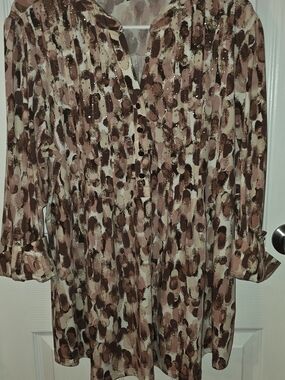 Ava & Grace Watercolor Blush and Brown Button Top